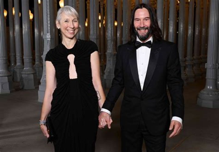 Keanu Reeves' Relationship Status Exposed